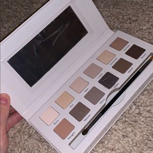 Cargo cosmetics eyeshadow palette